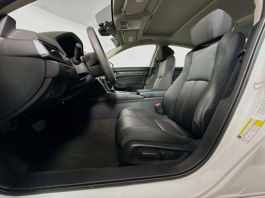 Certified 2018 Honda Accord EX image 19