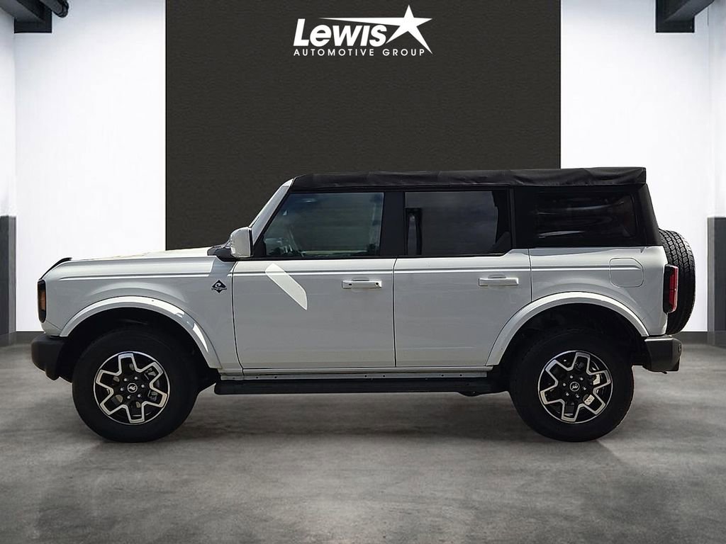 Used 2021 Ford Bronco Outer Banks AWD/4WD image 2