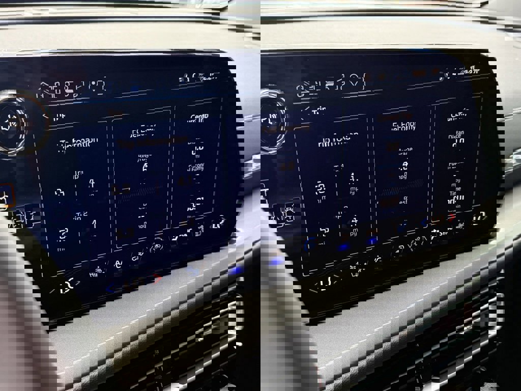 New 2026 Chevrolet Traverse LT w/ LPO, Floor Liner Package image 29