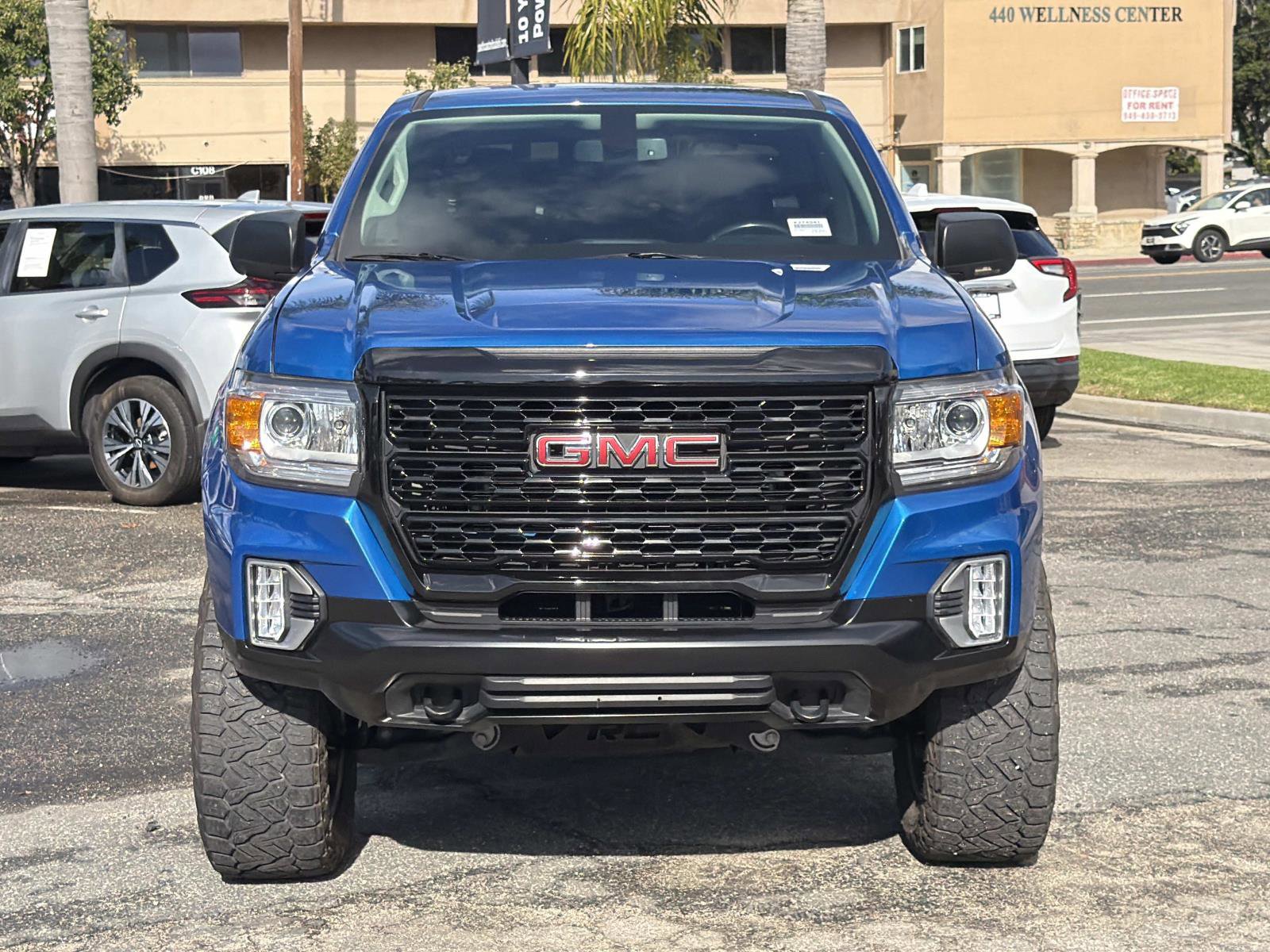 Used 2022 GMC Canyon Elevation w/ Elevation Premium Package image 2