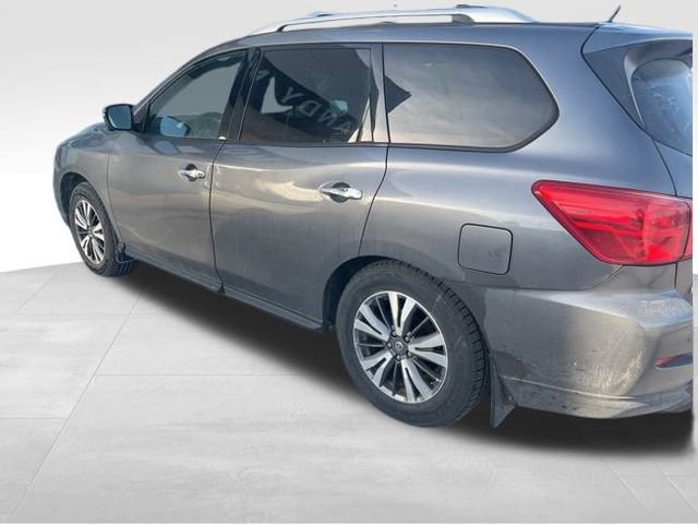 Used 2017 Nissan Pathfinder SL w/ SL Premium Package image 10