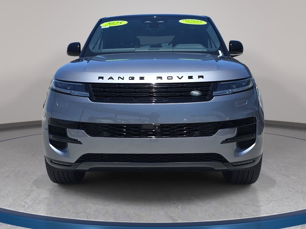Used 2025 Land Rover Range Rover Sport SE AWD/4WD image 2
