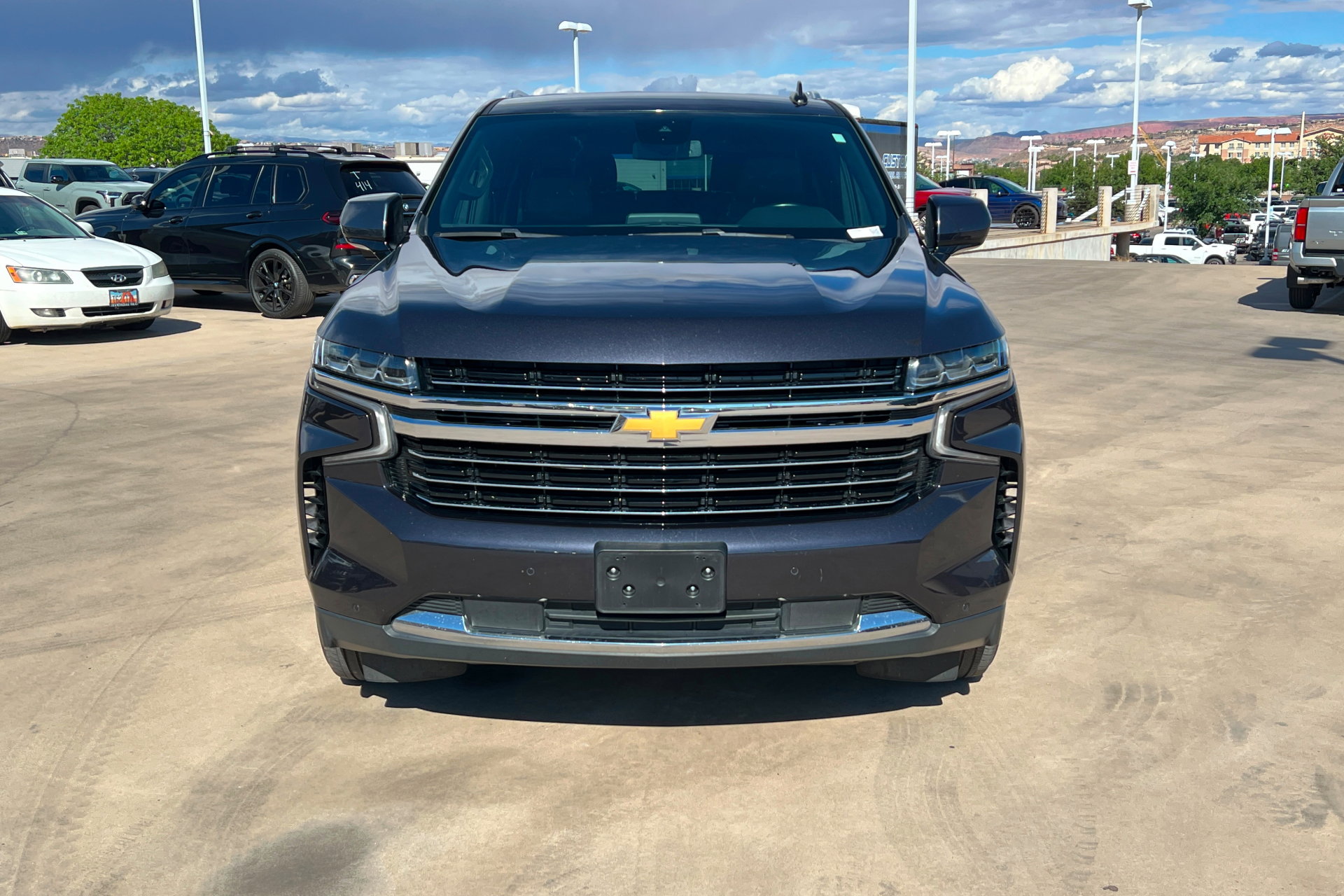 Used 2024 Chevrolet Suburban LT AWD/4WD image 8