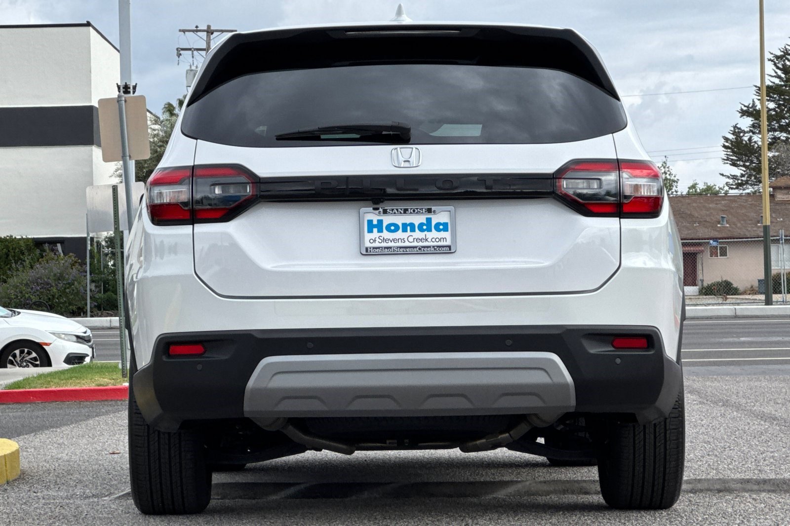 Used 2023 Honda Pilot EX-L image 10