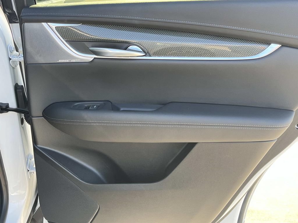 Used 2021 Cadillac XT5 Sportv w/ LPO, Floor Liner Package AWD/4WD image 24