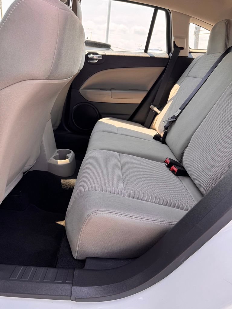 Used 2011 Dodge Caliber Mainstreet FWD image 10