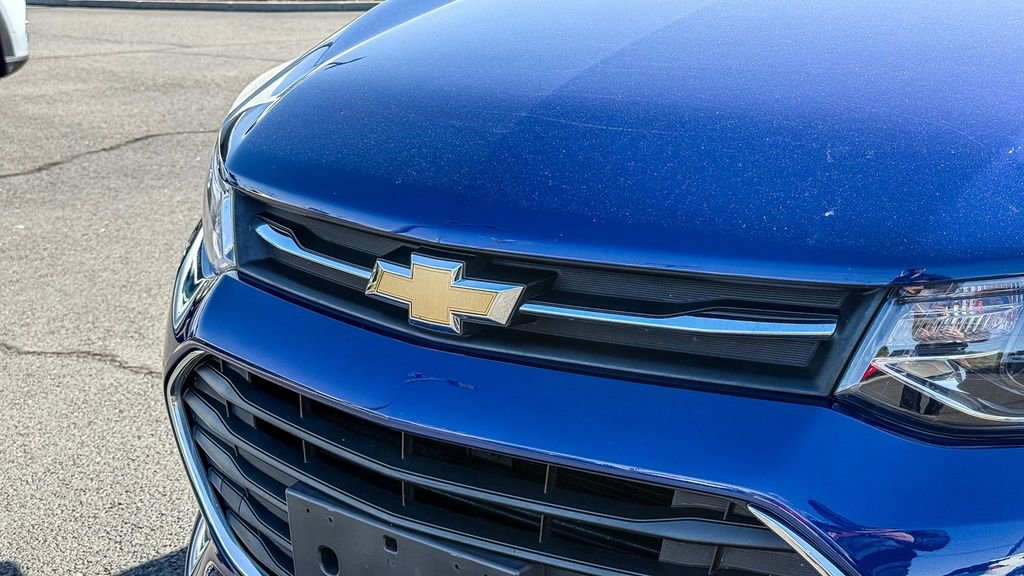 Used 2017 Chevrolet Trax LS AWD/4WD image 3