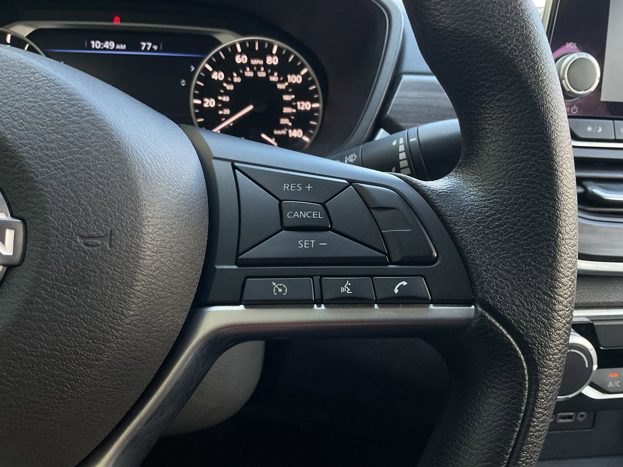 Used 2025 Nissan Sentra S FWD image 32