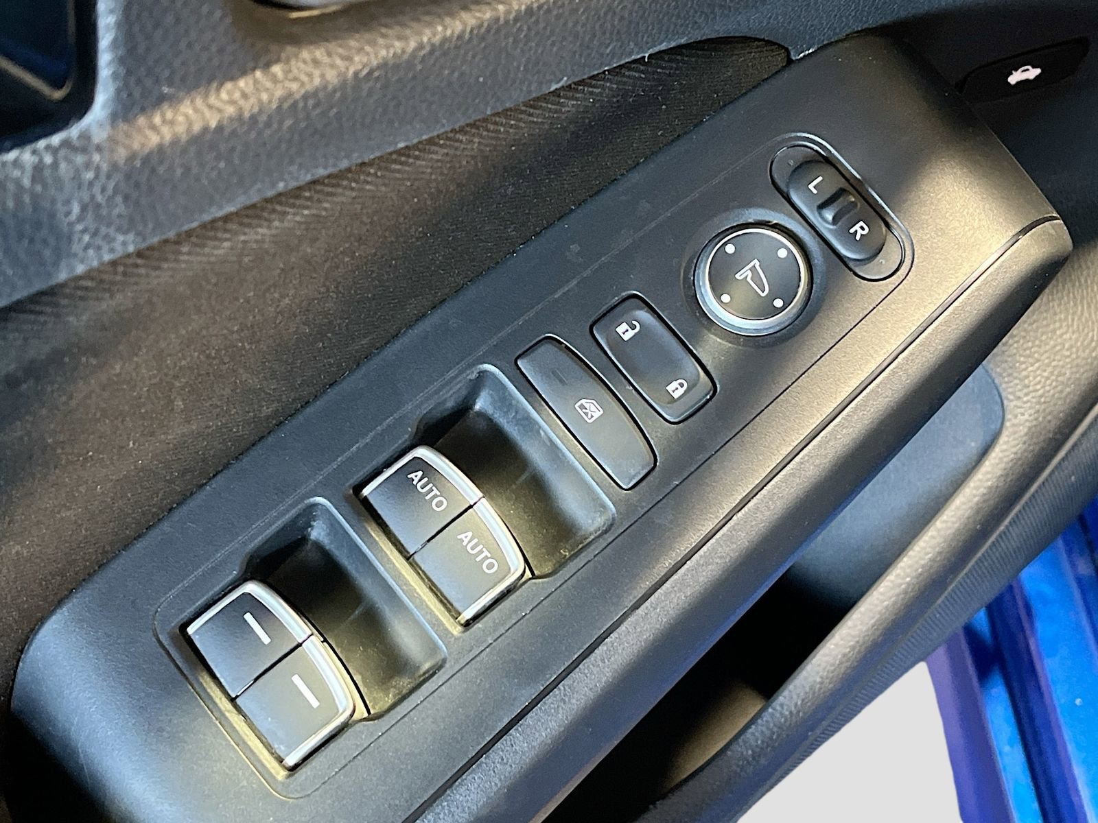 Used 2022 Honda Civic EX image 17