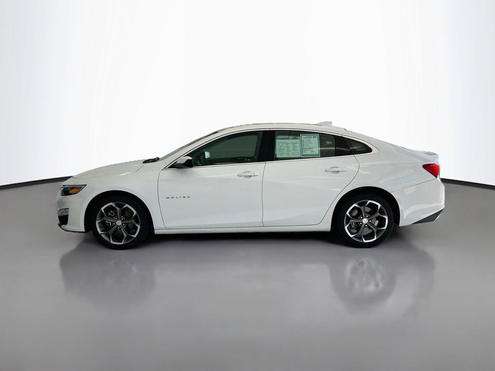 Used 2024 Chevrolet Malibu LT FWD image 8
