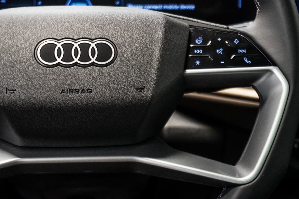 Used 2025 Audi Q5 Premium Plus w/ Premium Plus AWD/4WD image 18