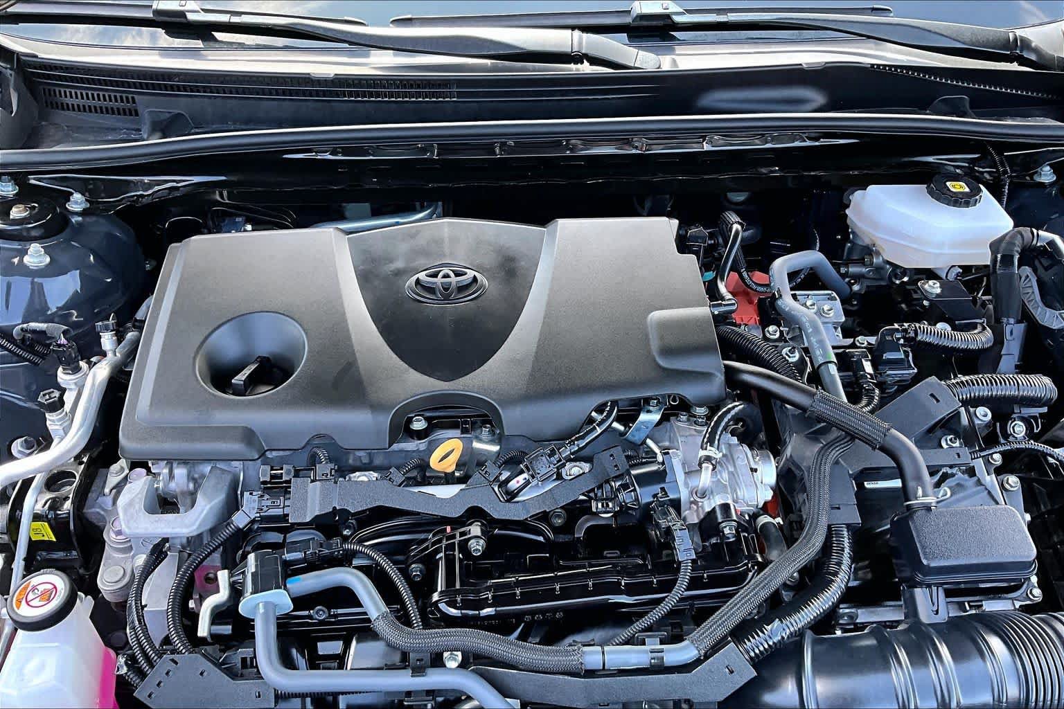 Used 2025 Toyota Camry XLE w/ Premium Plus Package FWD image 32