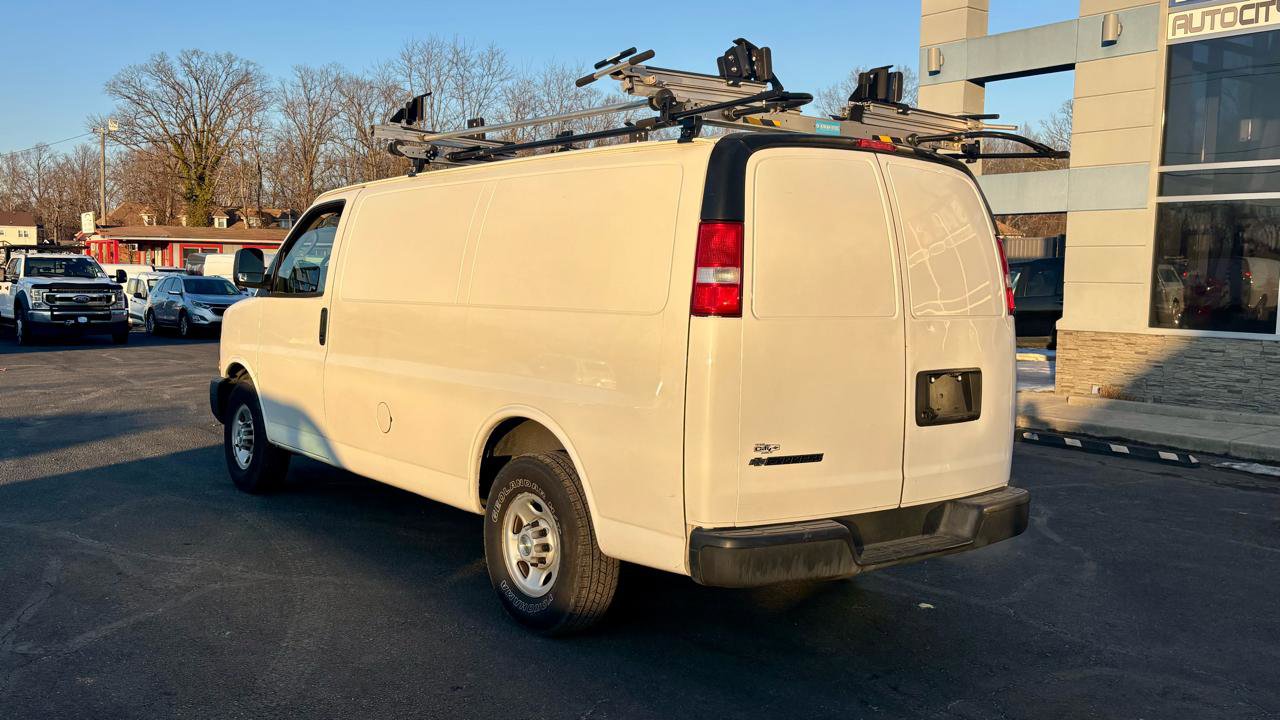 Used 2022 Chevrolet Express 2500 RWD 2500 135 w/ Driver Convenience Package image 8