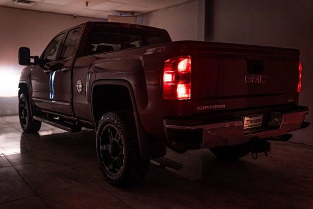Used 2015 GMC Sierra 2500 SLT w/ Suspension Package, Off-Road image 39