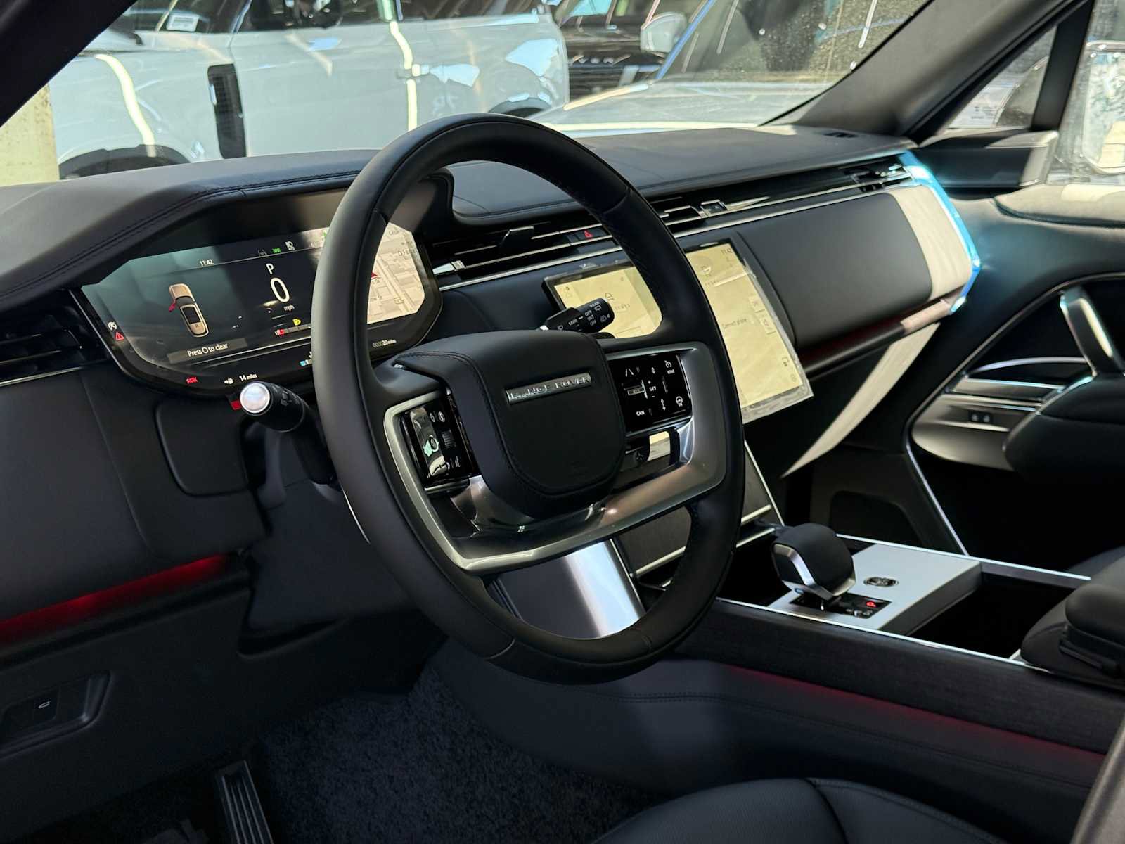 New 2025 Land Rover Range Rover Long Wheelbase SE image 22