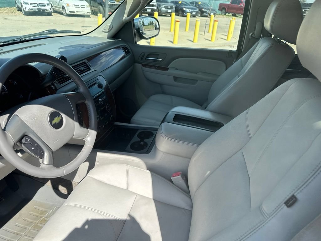 Used 2012 Chevrolet Suburban LT w/ All-Star Edition AWD/4WD image 13