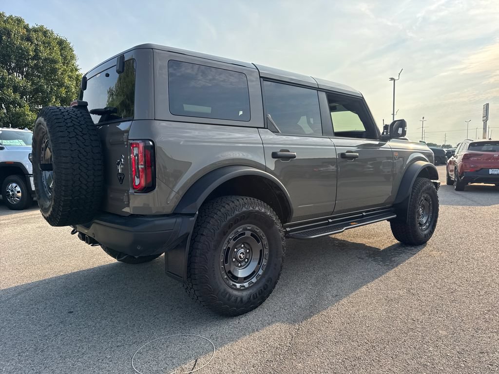 Used 2025 Ford Bronco Badlands AWD/4WD image 6