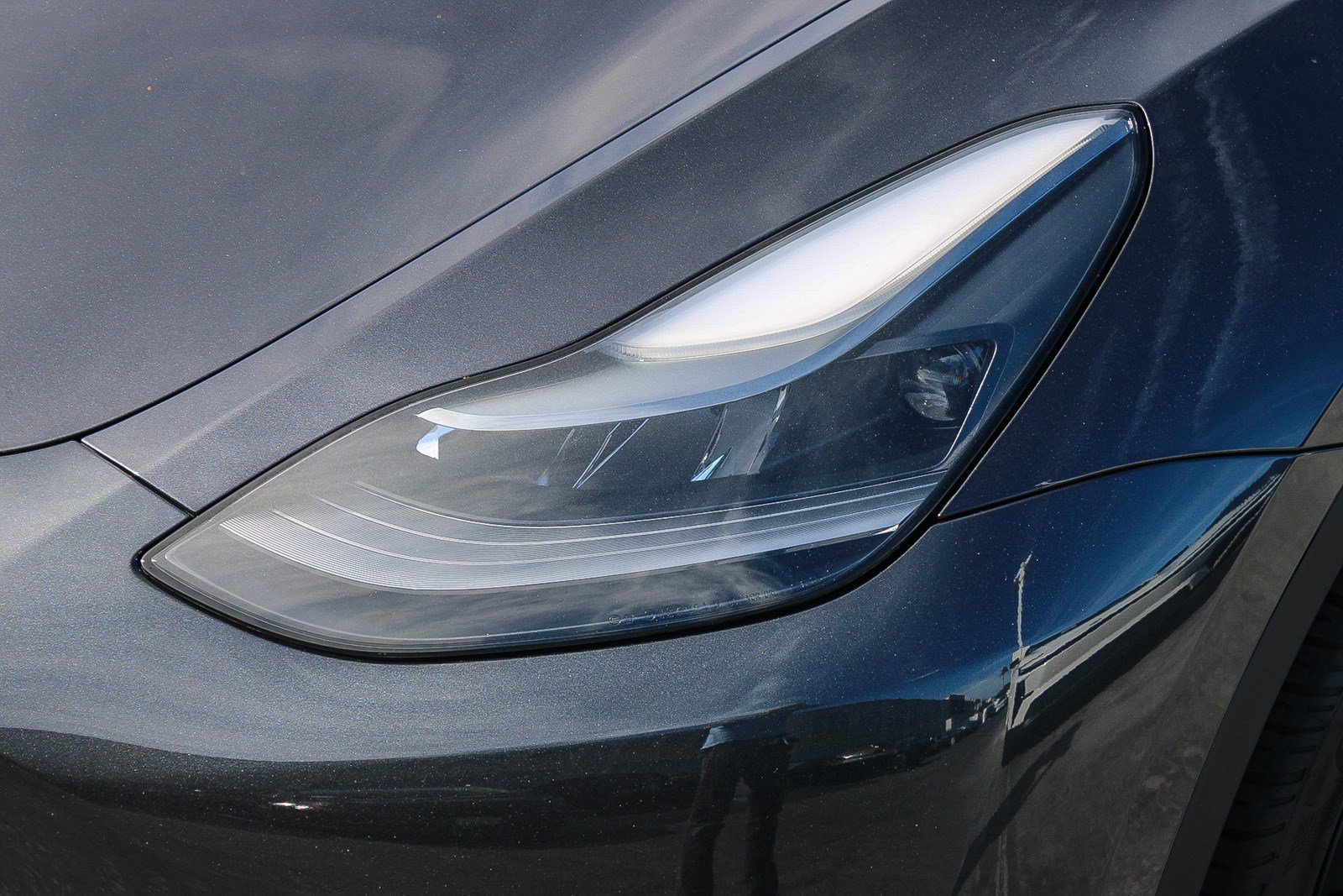 Used 2024 Tesla Model Y Long Range AWD/4WD image 5