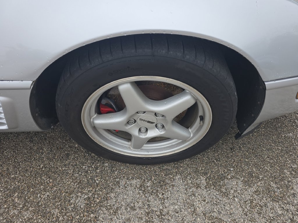 Used 1996 Chevrolet Corvette Coupe RWD image 10
