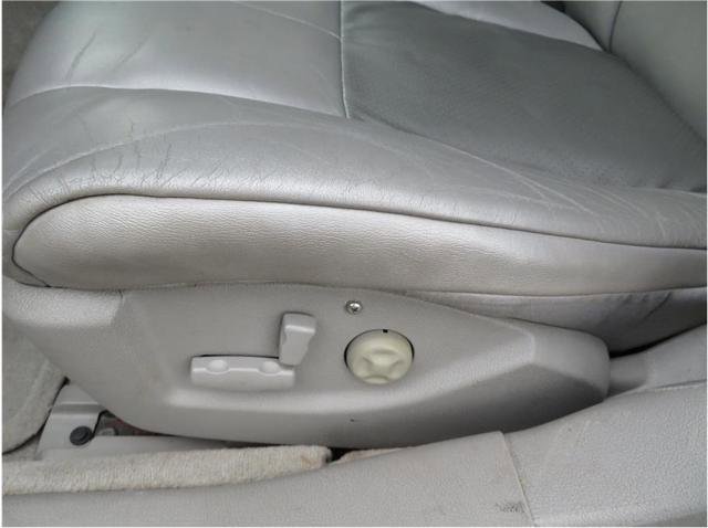 Used 2005 Cadillac STS w/ Preferred Equipment Group image 4