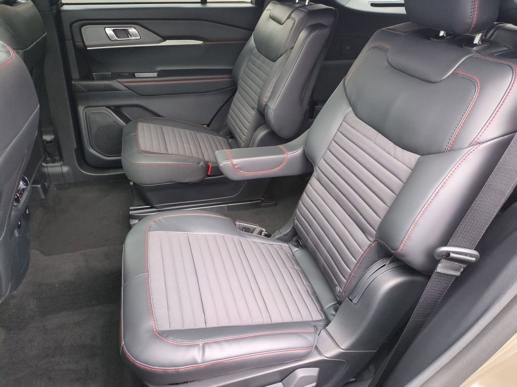 New 2026 Ford Explorer ST-Line AWD/4WD image 19