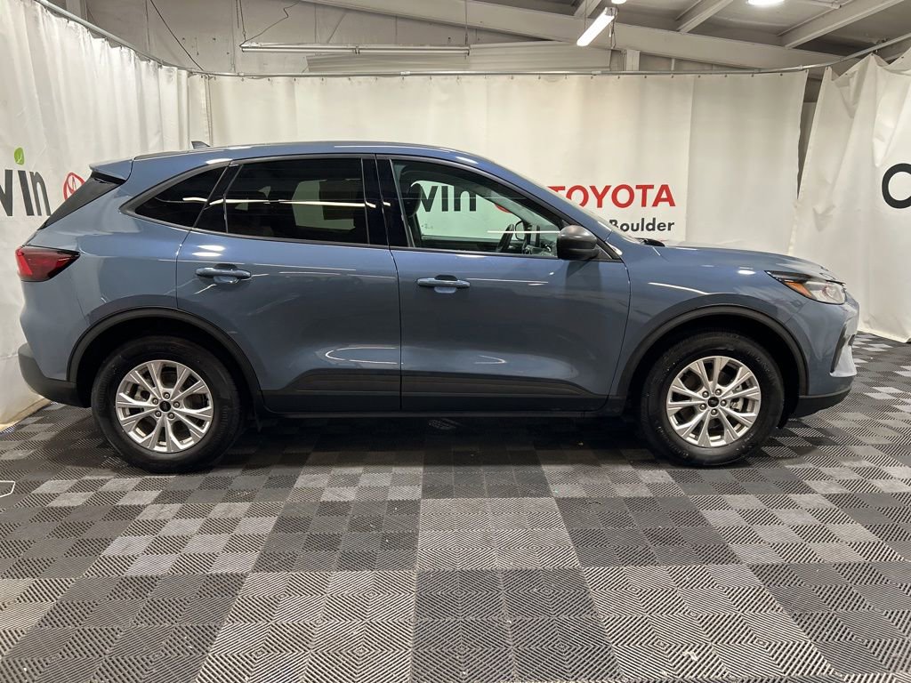 Used 2025 Ford Escape Active w/ Cold Weather Package image 8