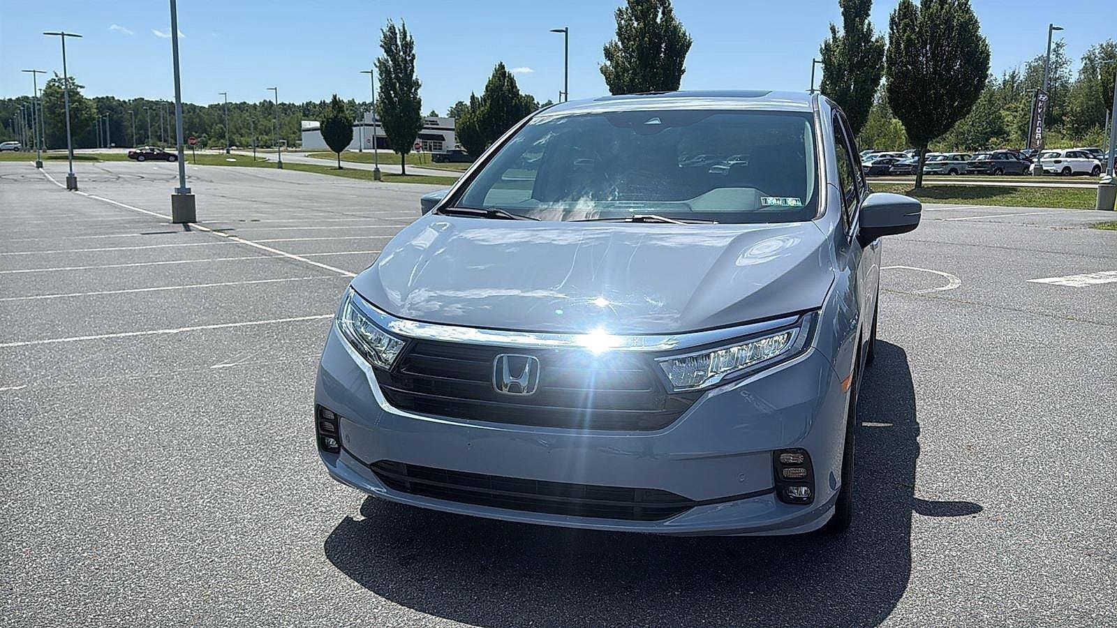 Used 2023 Honda Odyssey Touring image 13