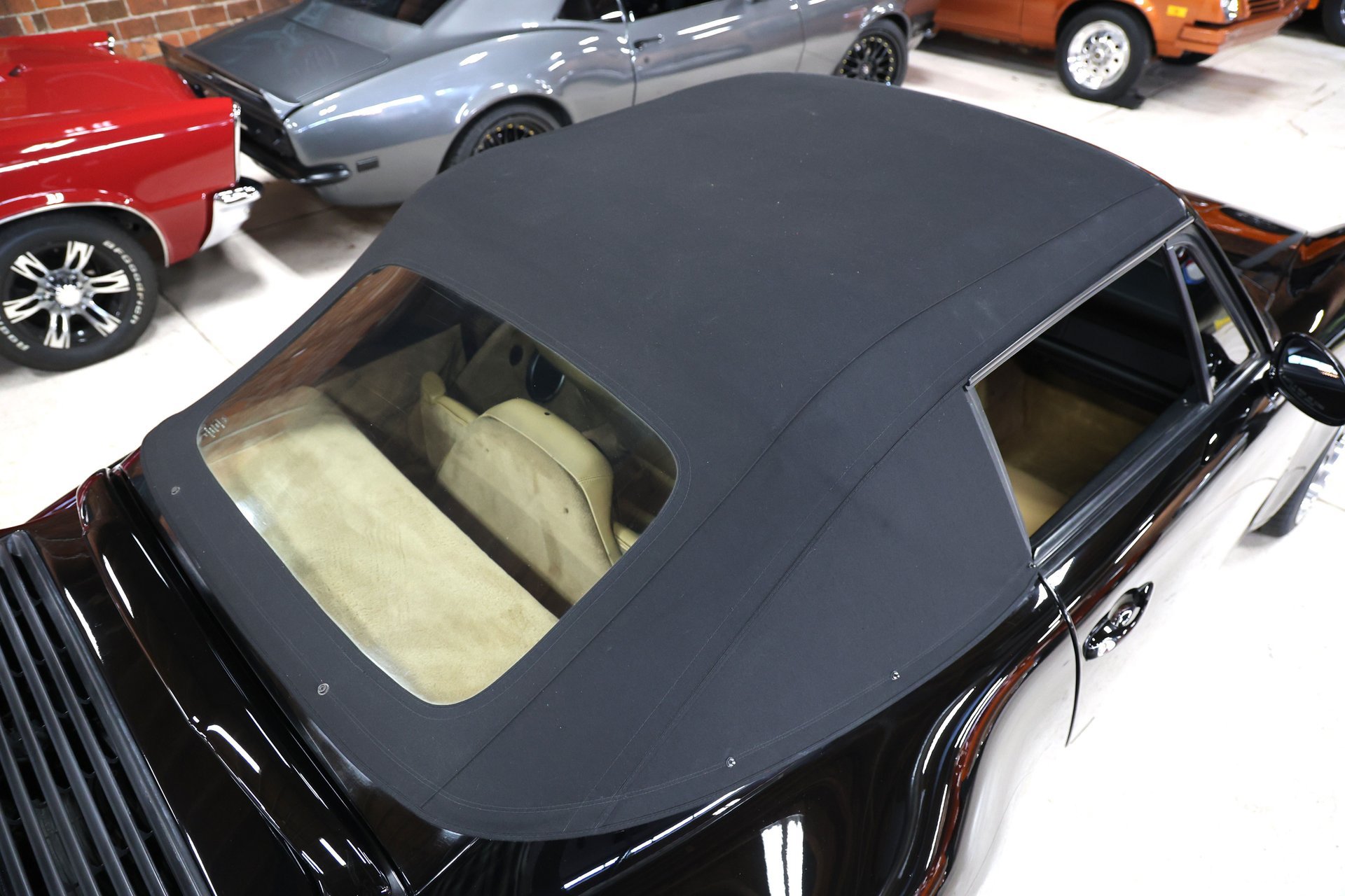 Used 1995 Porsche 911 Cabriolet image 24