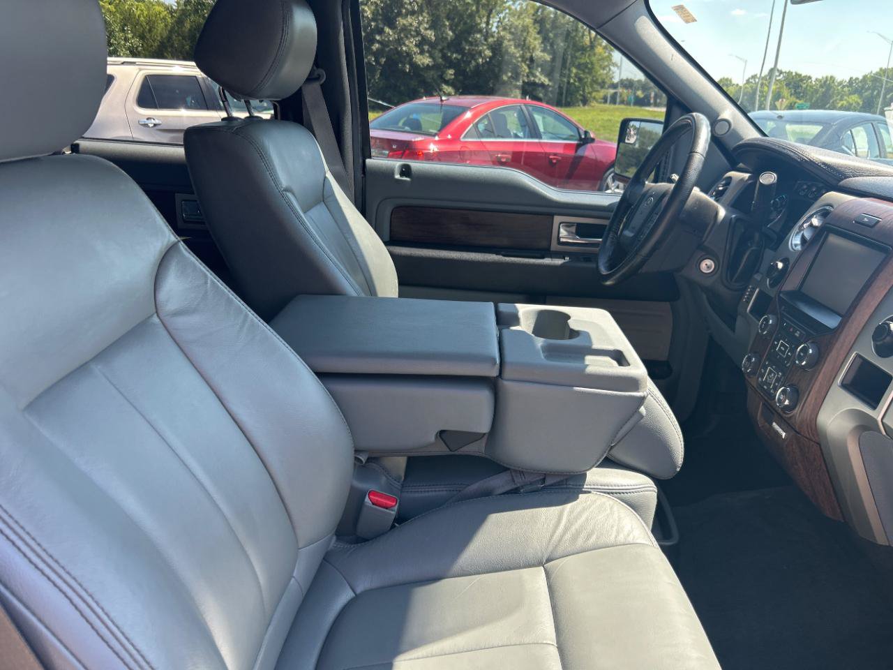 Used 2013 Ford F150 Lariat AWD/4WD image 22