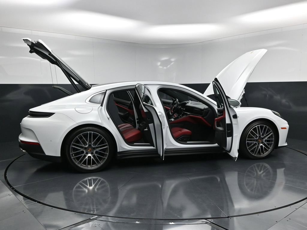 New 2026 Porsche Panamera 4 image 31