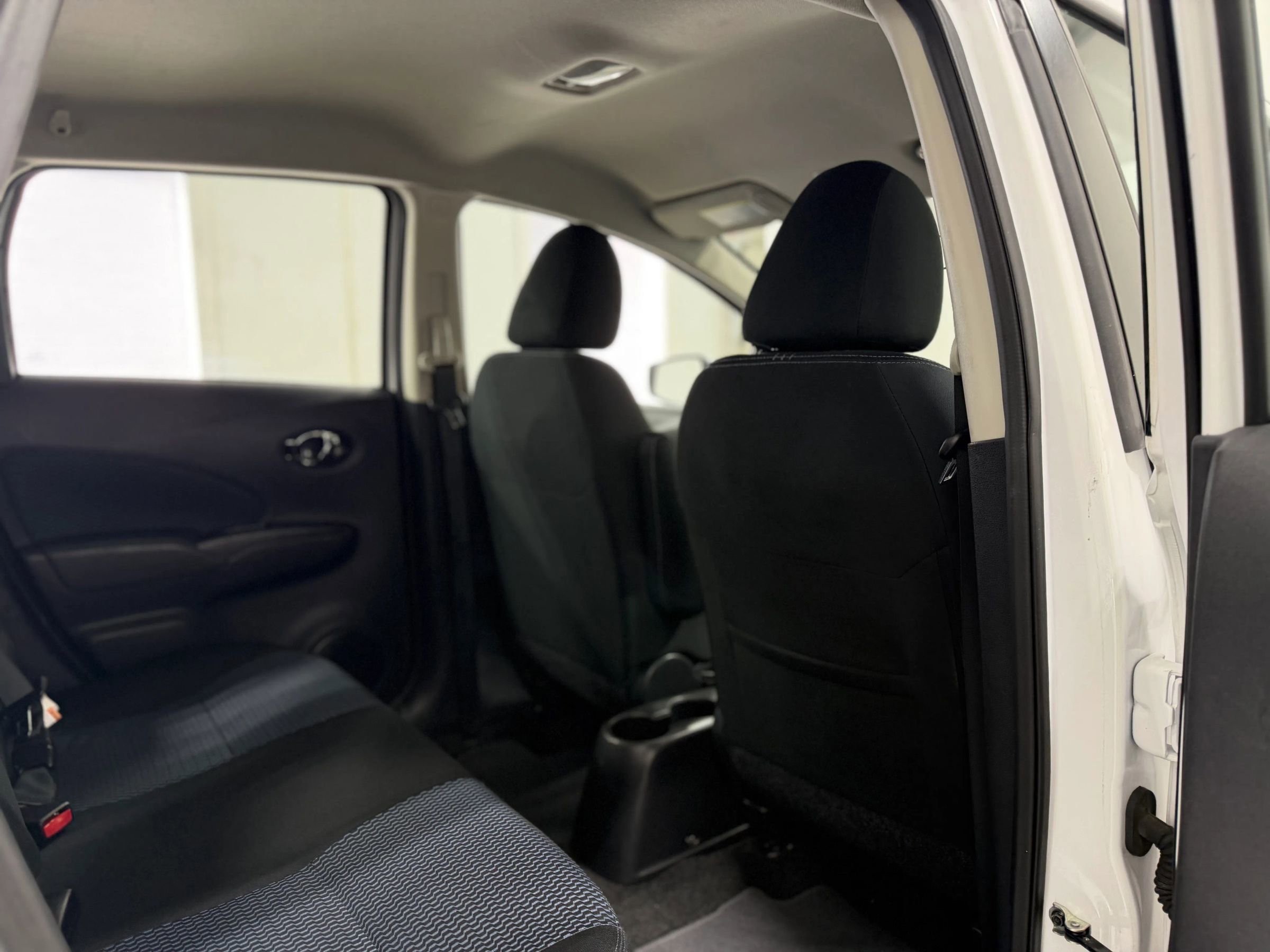 Used 2019 Nissan Versa Note S image 31