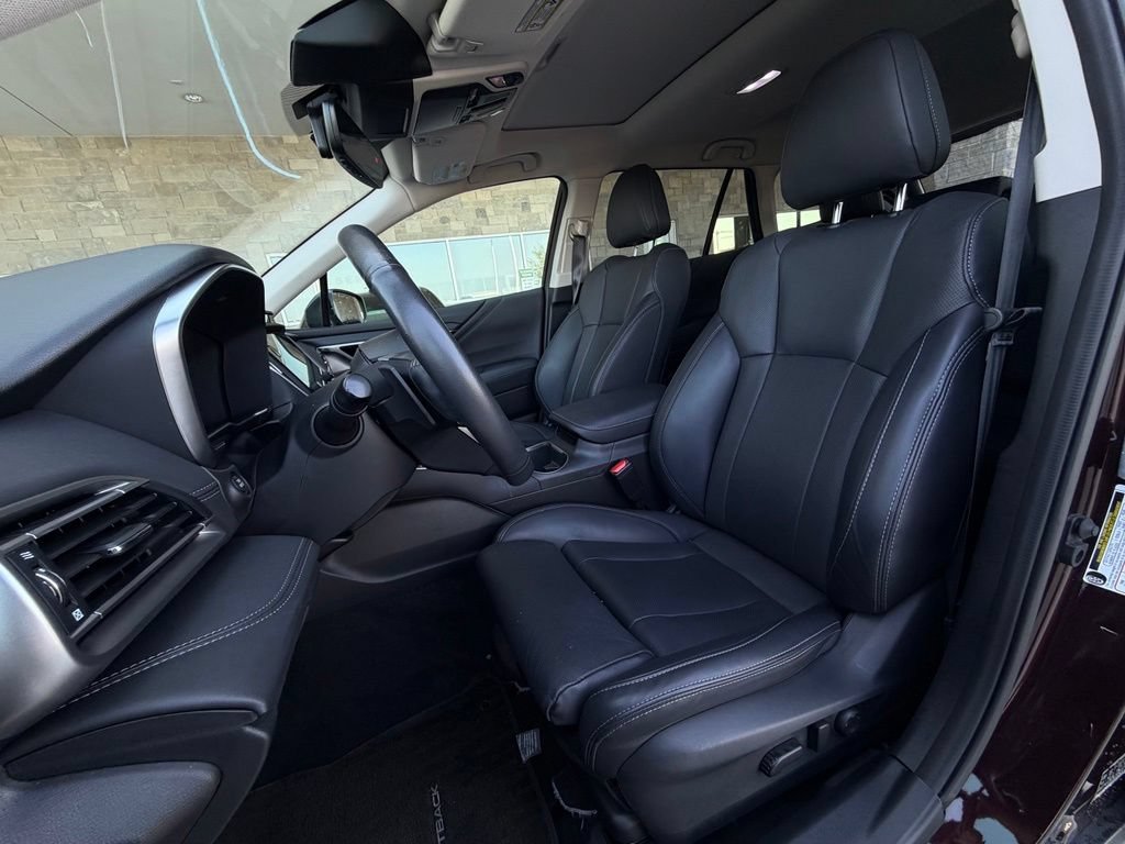 Used 2023 Subaru Outback Limited XT AWD/4WD image 5