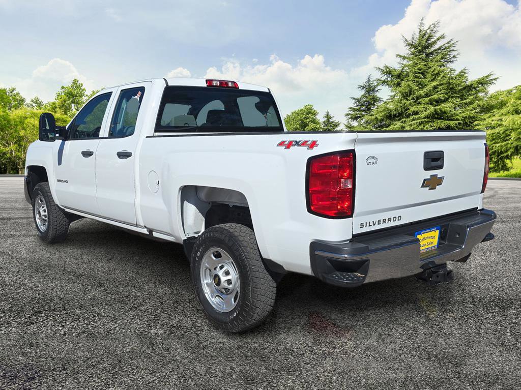 Used 2016 Chevrolet Silverado 2500 W/T AWD/4WD image 5