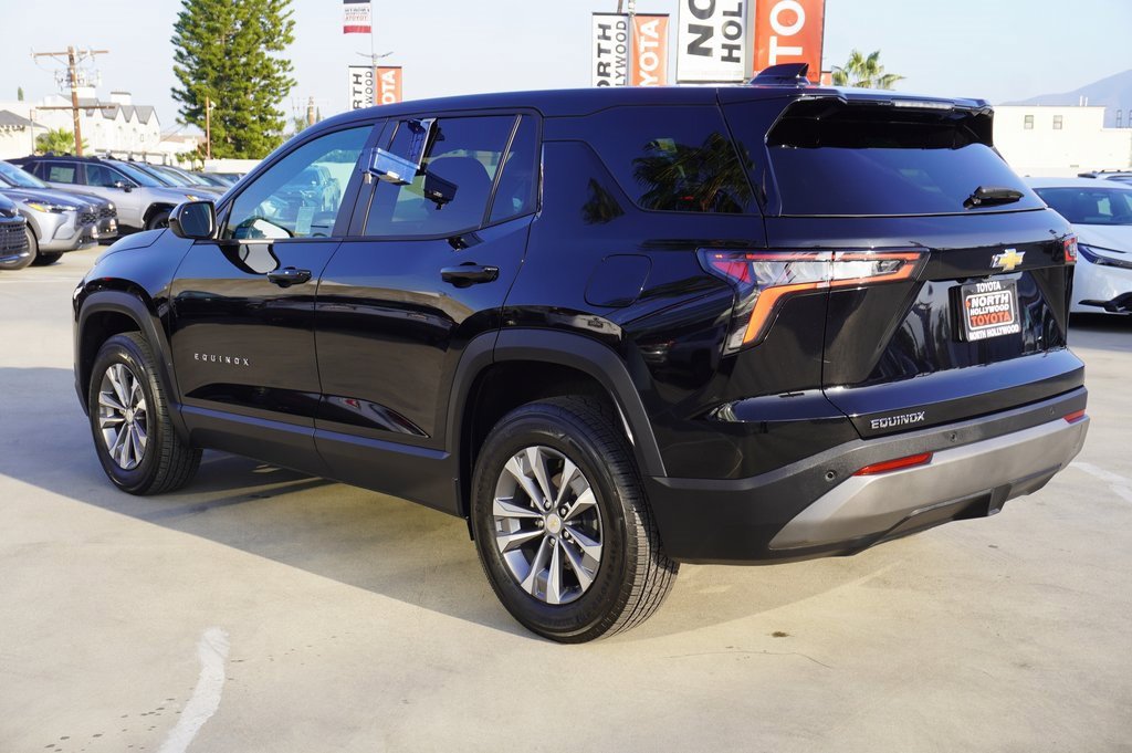 Used 2025 Chevrolet Equinox LT image 4