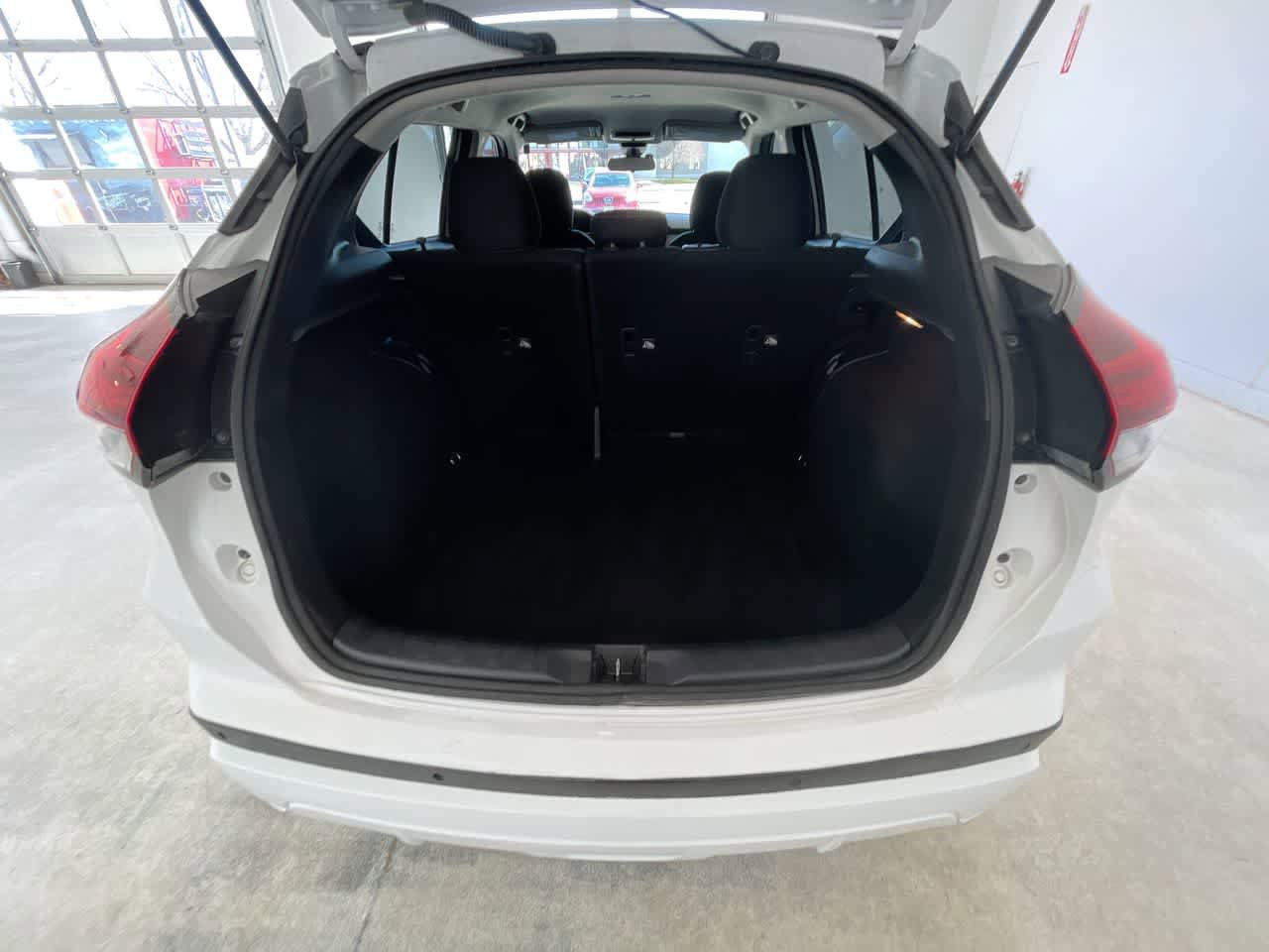 Used 2022 Nissan Kicks S FWD image 22