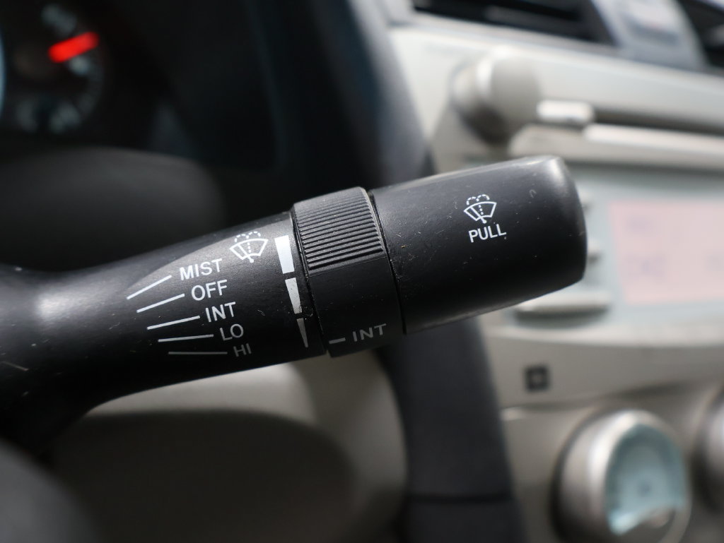 Used 2009 Toyota Camry SE FWD image 33