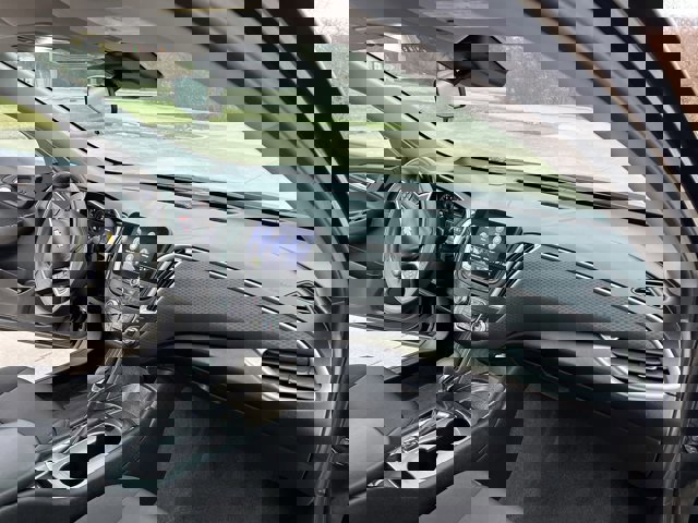 Used 2024 Chevrolet Malibu LS image 29