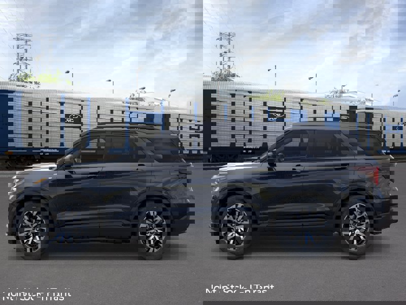 New 2026 Ford Explorer ST-Line image 3