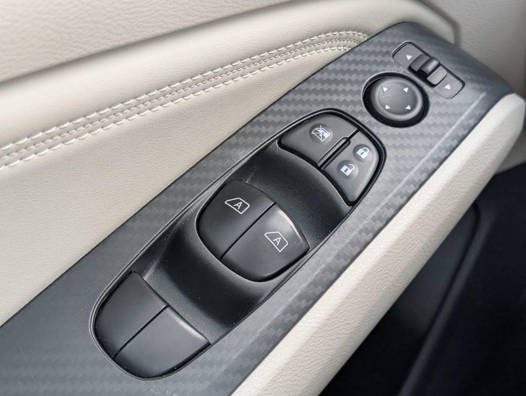 Used 2019 Nissan Altima 2.0 Edition One image 12