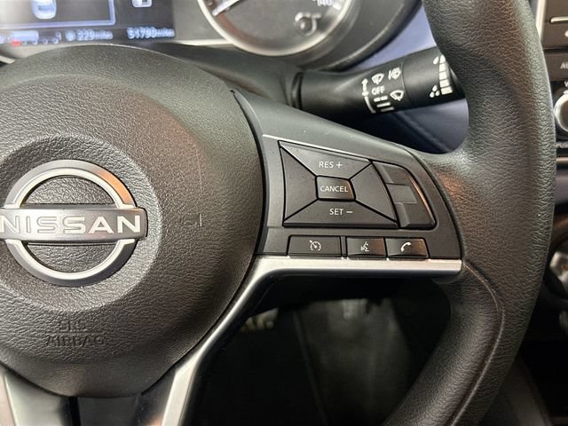 Used 2023 Nissan Versa SV FWD image 20
