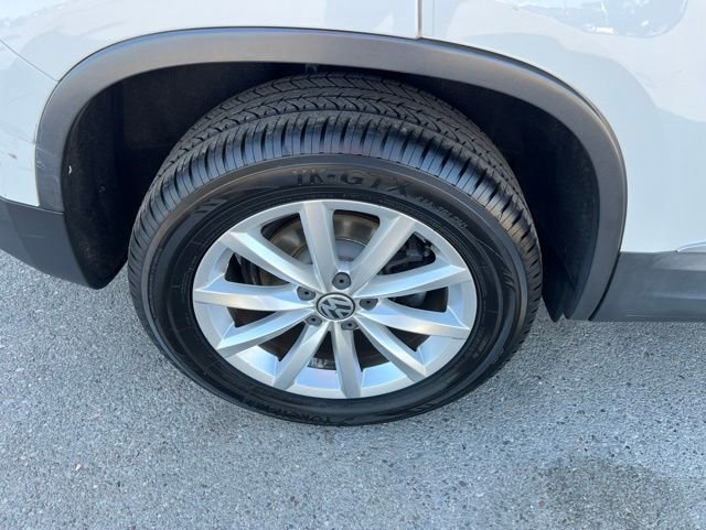 Used 2017 Volkswagen Tiguan Wolfsburg Edition FWD image 20