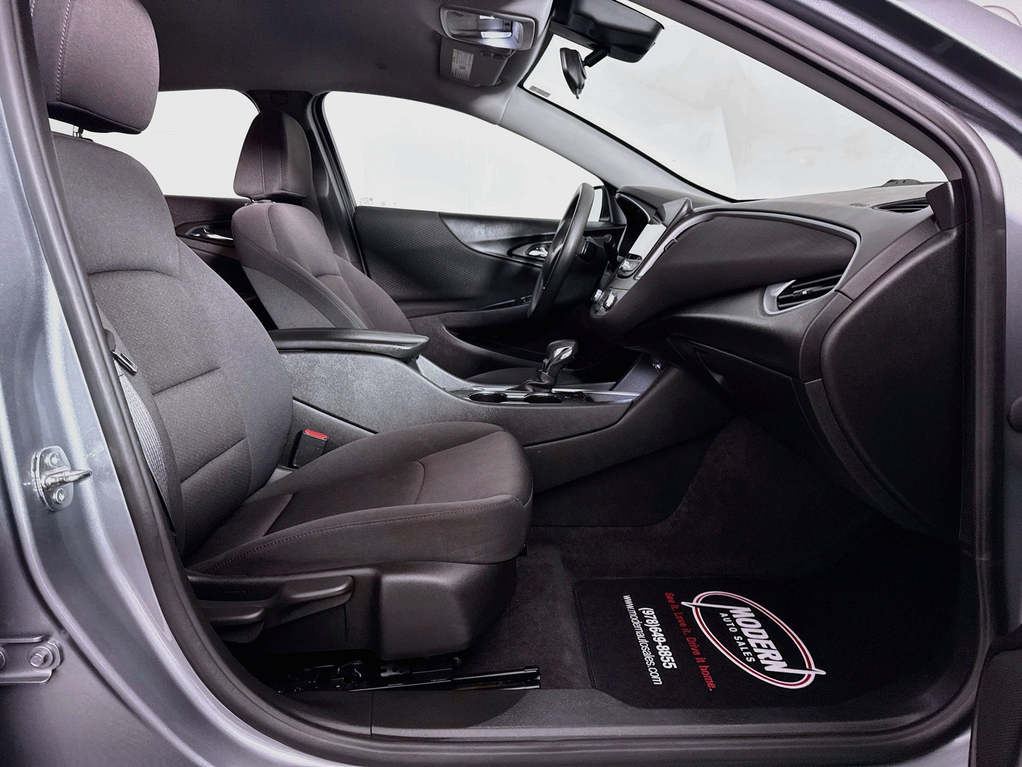 Used 2023 Chevrolet Malibu LT FWD image 33