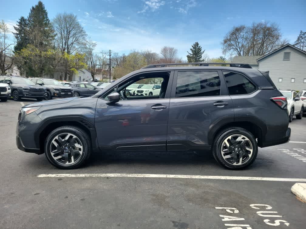 Certified 2025 Subaru Forester Premium AWD/4WD image 7