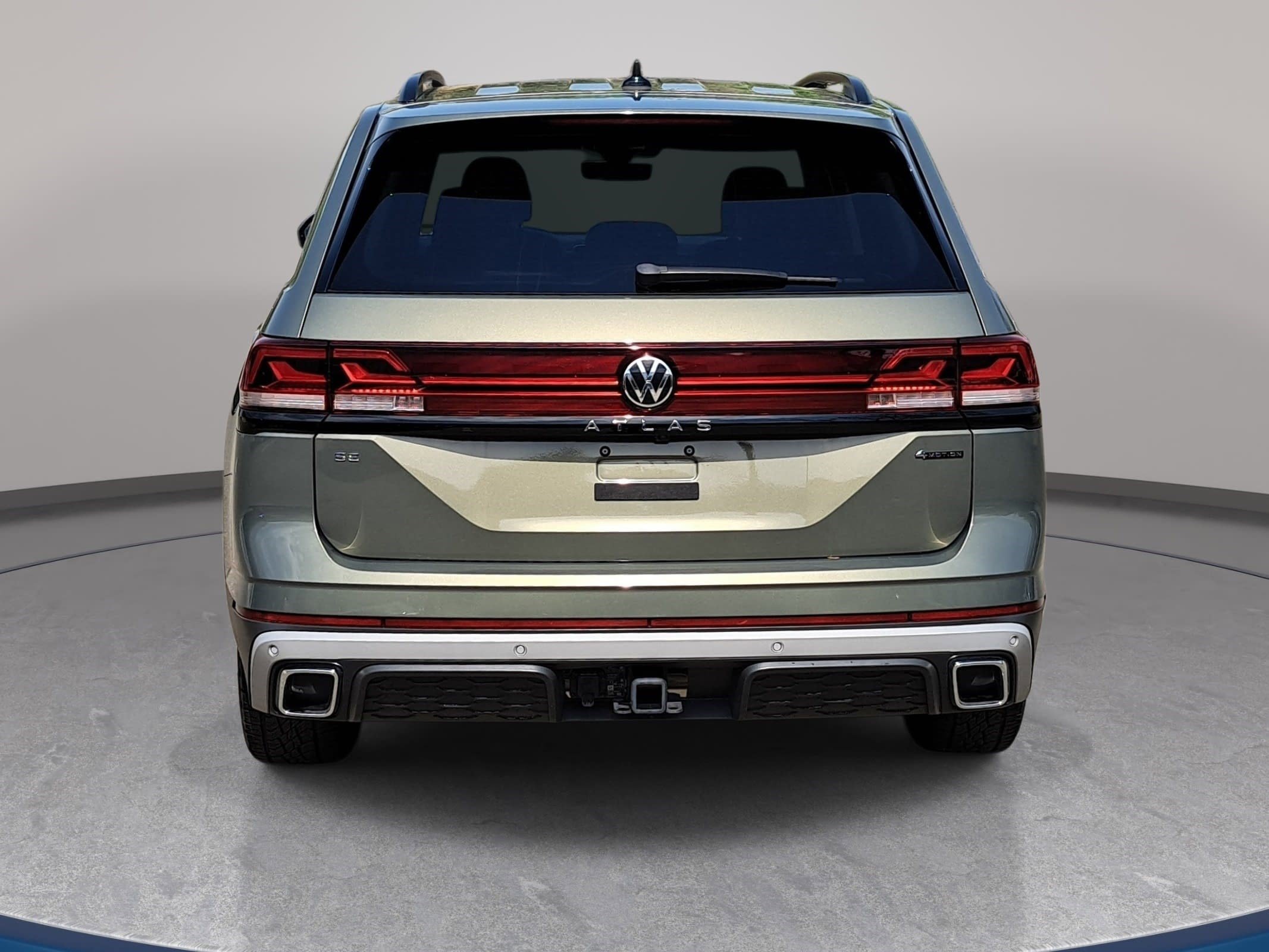 Used 2024 Volkswagen Atlas Peak Edition SE image 6