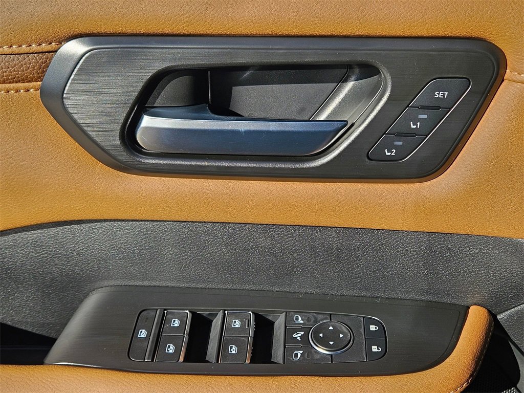 New 2026 Nissan Armada SL image 15