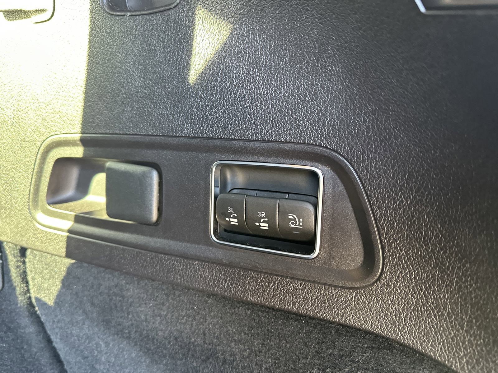 Used 2023 Mercedes-Benz GLS 450 4MATIC image 8