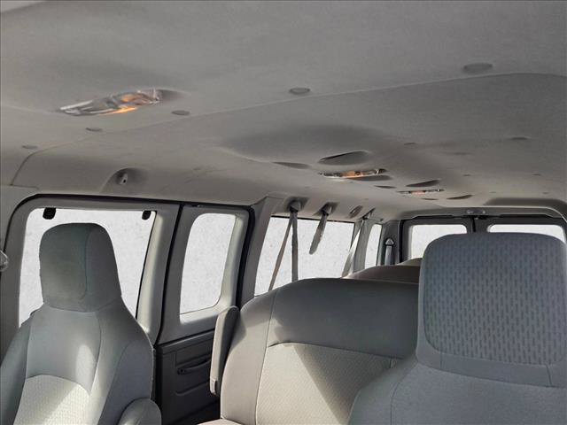 Used 2014 Ford E-350 and Econoline 350 XLT RWD image 18