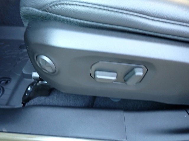 New 2025 Jeep Gladiator Sport image 15