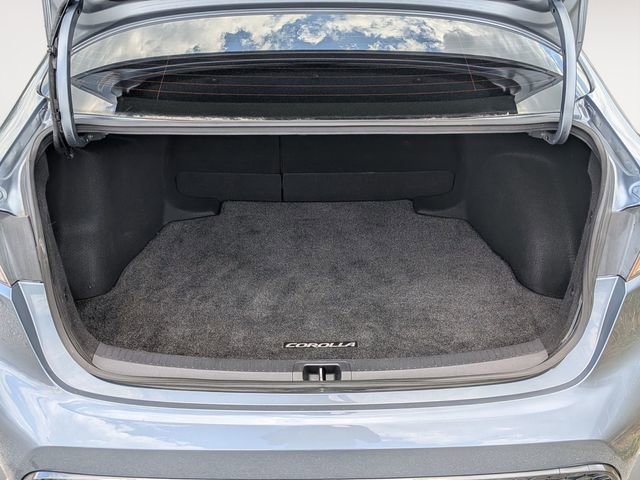 Used 2021 Toyota Corolla SE w/ Carpet Mat Package (TMS) FWD image 30