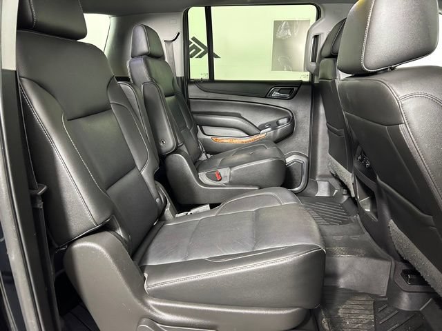 Used 2019 Chevrolet Suburban Premier AWD/4WD image 17